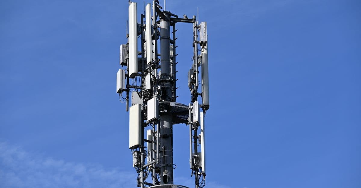 Base Transceiver Stations: The Hidden Tech Behind 5G
